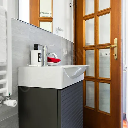 Caseospitali - Deangeli, Trilocale X5 Con Bagno Nuovo A 7 Fermate Dal Duomo